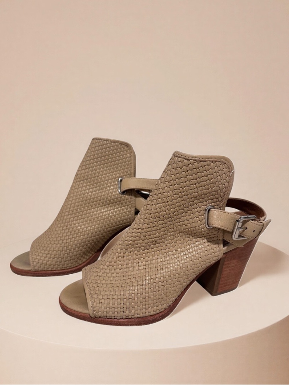 Frye Dani Woven Shield Leather Block Heel Peep Toe Sandals - Tan/Cream/Beige 8.5